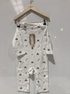 A QTY OF THE WHITE COMPANY ITEMS TO INCLUDE LUMI PYJAMAS 9-12 MONTHS GREY TOTAL RRP £218