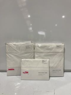 A QTY OF THE WHITE COMPANY ITEMS TO INCLUDE EGYPTIAN COTTON DUVET COVER SET WHITE/NATURAL QUEEN TOTAL RRP £275