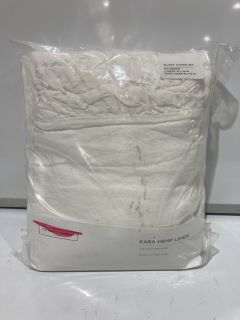 A QTY OF THE WHITE COMPANY ITEMS TO INCLUDE ESSENTIAL 200 DUVET COVER WHITE KING TOTAL RRP £270