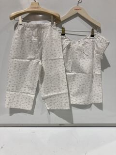 A QTY OF THE WHITE COMPANY ITEMS TO INCLUDE JERSEY WAISTBAND CORD TROUSER 9-12M BLUE TOTAL RRP £196