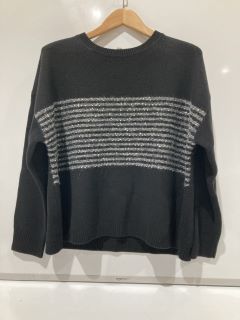 A QTY OF THE WHITE COMPANY ITEMS TO INCLUDE COLORBLOCK FUNNEL NECK JUMPER WITH CASHMERE XL MULTI TOTAL RRP £476