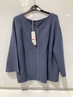 A QTY OF THE WHITE COMPANY ITEMS TO INCLUDE A COTTON BUTTON BACK JUMPER 18 DENIM BLUE TOTAL RRP £457