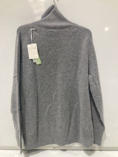 A QTY OF THE WHITE COMPANY ITEMS TO INCLUDE A CASHMERE CABLE JUMPER CAMEL TOTAL RRP £457