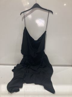 A QTY OF THE WHITE COMPANY ITEMS TO INCLUDE A SHIRRED WAIST STRAPPY DRESS 18 BLACK TOTAL RRP £385