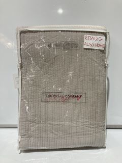 A QTY OF THE WHITE COMPANY ITEMS TO INCLUDE A AMARA CUSHION COVER PEBBLE MEDIUM SQUARE TOTAL RRP £230