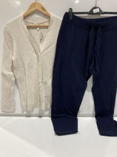 A QTY OF THE WHITE COMPANY ITEMS TO INCLUDE A RIBBED BUTTON THROUGH CARDIGAN - 18 - CLOUD MARL - TOTAL RRP £414