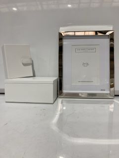 QTY OF THE WHITE COMPANY ITEMS TO INCLUDE CLASSIC SILVER FRAME - 5X7" - TOTAL RRP £204