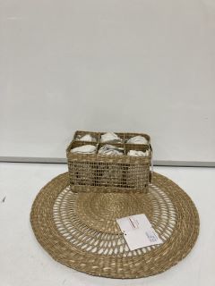 1 X OF THE WHITE COMPANY ITEMS TO INCLUDE KAHCNNNX SEAGRASS CONDIMENT HOLDER NATURAL SEAGRASS TOTAL RRP £140