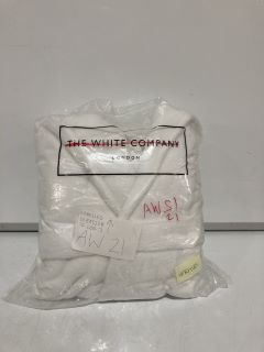 QTY OF THE WHITE COMPANY ITEMS TO INCLUDE SNUGGLE ROBE WHITE SIZE EXTRA LARGE TOTAL RRP £110