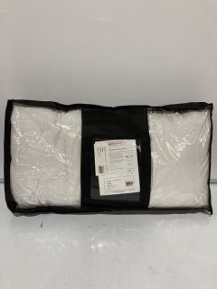 A QTY OF THE WHITE COMPANY ITEMS TO INCLUDE TINOS LARGE BLANKET WHITE TOTAL RRP £163