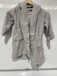 QTY OF THE WHITE COMPANY ITEMS INCLUDING SNUGGLE ROBE PALE GREY SIZE XL TOTAL RRP £110