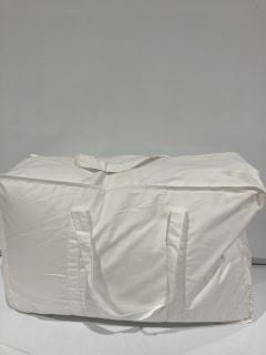 1 X OF THE WHITE COMPANY TO INCLUDE LUXURY HUNGARIAN GOOSE DOWN DUVET 140 X 200CM TOTAL RRP £180