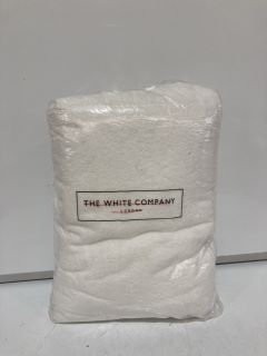 A QTY OF THE WHITE COMPANY ITEMS TO INCLUDE GARDEN LOUNGER TOWEL ONE SIZE WHITE TOTAL RRP £143