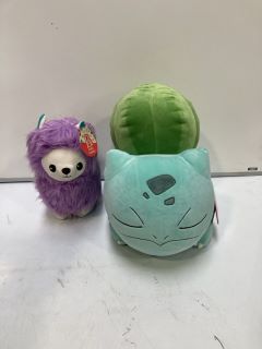 1 X BOX  POKEMON PLUSHIES