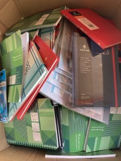 1 X BOX OF ASSORTED PLANNERS AND NOTEBOOKS INCLUDING COLLINS 2023