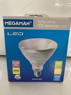 BOX OF ASSORTED LIGHT BULBS TO INCLUDE MEGAMAN ENERGY SAVING LED REFLECTOR P AR38