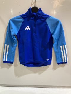 CHILDRENS BLUE ADIDAS 1/4 ZIP TOP SIZE:5-6YRS