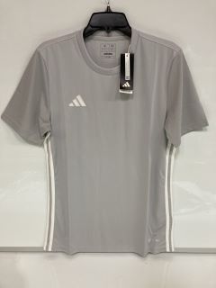 MENS SLIM FIT ADIDAS SPORTS T SHIRT SIZE M