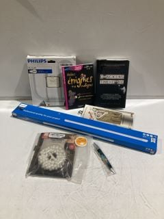 BOX OF ITEMS INC PHILIPS PROJECTLINE LED BATTEN