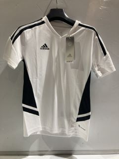 2 X ADIDAS ITEMS INCLUDING WHITE T-SHIRT SIZE 9/10Y