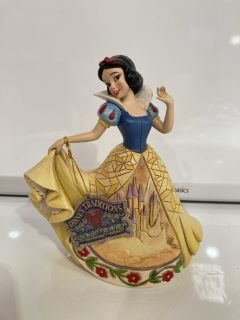 DISNEY SHOWCASE COLLECTION SNOW WHITE