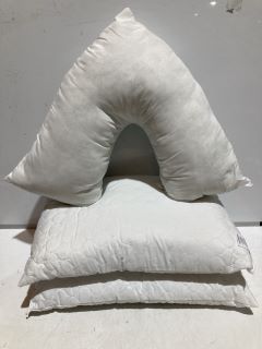 QTY OF ITEMS TO INC COSYHOME V SHAPED SUPPROT PILLOW & SLUMBERDOWN FIRMER SUPPORT PILLOWS