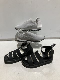 DKNY GREY TRAINERS UK 7.5, TO ALSO INCLUDE WOMENS CHUNKY STRAP PLATFORM SANDAL UK 5.5