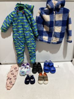 QTY OF ASSORTED CHILDRENS CLOTHES TO INCLUDE TOBY TIGER CROCODILE COAT 9/12 MONTHS