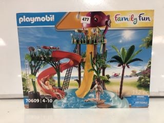 PLAYMOBIL FAMILY FUN AQUA PARK WITH SLIDES