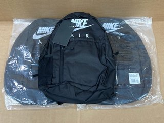 3 X NIKE AIR 20L BACKPACKS IN BLACK/WHITE: LOCATION - C5