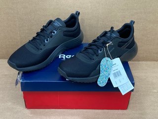 REEBOK LITE PLUS 4 TRAINERS IN BLACK - UK 9: LOCATION - C11