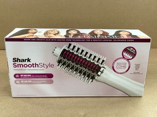 SHARK SMOOTH STYLE HEATED BRUSH & SMOTHING COMB - RRP £100.00: LOCATION - D13