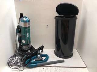 CURVER DECO 40L BIN TO INCLUDE HOOVER UPRIGHT VACUUM CLEANER: LOCATION - A4