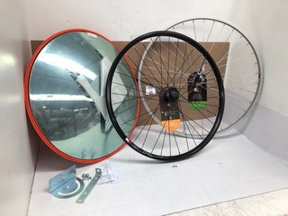 2 X KX 700C WHEELS TO ALSO INCLUDE AIN TOOLS 60CM INDOOR CONVEX MIRROR: LOCATION - B15