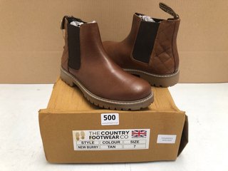 THE COUNTRY FOOTWEAR CO NEW BURRY LEATHER QUILTED ANKLE BOOTS IN TAN - UK 7: LOCATION - B14