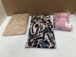 3 X ASSORTED WOMENS RIVER ISLAND CLOTHING ITEMS TO INCLUDE ONE SHOULDER FLORAL MIDI DRESS IN PINK - UK 14: LOCATION - B14