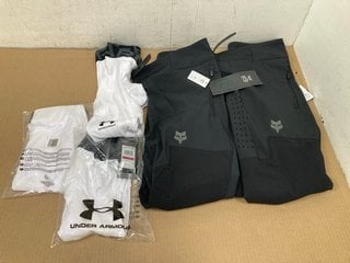 2 X PAIRS OF FOX DEFEND TROUSERS IN BLACK - UK 28/30 TO ALSO INCLUDE 3 X UNDER ARMOUR MENS LEGGINGS IN WHITE - UK XS: LOCATION - B13