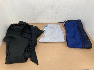 3 X ASSORTED CLOTHING ITEMS TO INCLUDE ADIDAS POPPER JOGGERS IN NAVY/BLACK - UK 12: LOCATION - C1