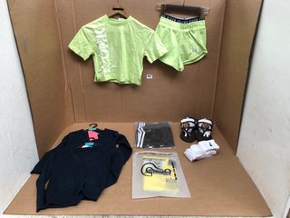 QTY OF ASSORTED CHILDRENS CLOTHING ITEMS TO INCLUDE RIVER ISLAND ICONIC 2 PIECE SET IN GREEN - UK 5-6YRS: LOCATION - C3