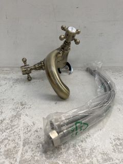 TRADITIONAL CROSSHEAD MONO BASIN MIXER TAP IN BRUSHED GOLD - RRP £205: LOCATION - D8R