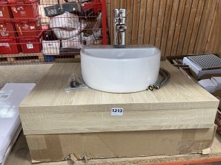 (COLLECTION ONLY) 600 X 460MM FLOATING SHELF IN OAK WITH 1TH CERAMIC BASIN COMPLETE WITH MONO BASIN MIXER TAP & CHROME SPRUNG WASTE - RRP £395: LOCATION - D8R