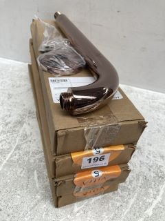 QTY OF WALL MOUNTED FIXED SHOWER HEAD ARMS IN COPPER - APPROX RRP £160: LOCATION - R1