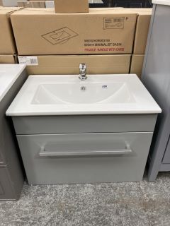 (COLLECTION ONLY) WALL HUNG 1 DRAWER SINK UNIT IN LIGHT GREY WITH A 610 X 400MM 1TH CERAMIC BASIN COMPLETE WITH MONO BASIN MIXER TAP & CHROME SPRUNG WASTE - RRP £715: LOCATION - D4