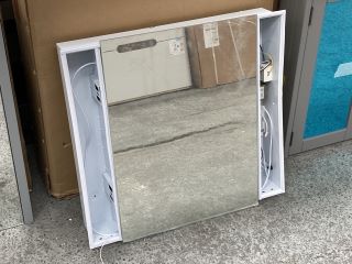 (COLLECTION ONLY) WALL HUNG 1 DOOR ILLUMINATED MIRRORED BATHROOM CABINET (RECESSABLE) 630 X 600 X 120MM - RRP £339: LOCATION - C5