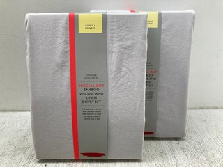 2 X JOHN LEWIS & PARTNERS BAMBOO VISCOSE AND LINEN DUVET SETS IN GREY - KING: LOCATION - F7