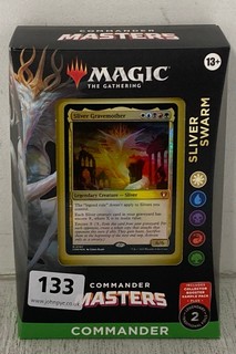 COMMANDER MASTERS MAGIC THE GATHERING SILVER SWARM CARD DECK - RRP £107.82: LOCATION - WH4