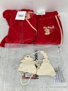 JADED LONDON LADIES TRACKSUIT IN RED - UK SIZE 6 T0 INCLUDE JADED LONDON WOMENS TRIANGLE BIKINI TOP WITH FLOWER IN CREAM - UK SIZE X-SMALL: LOCATION - E7