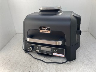 NINJA WOODFIRE ELECTRIC BBQ - RRP £200: LOCATION - E8