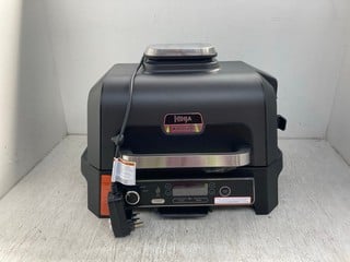 NINJA WOODFIRE ELECTRIC BBQ - RRP £200: LOCATION - E9