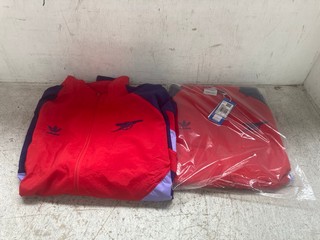 2 X ADIDAS ARSENAL RETRO TRACKSUIT TOP'S - SIZE M: LOCATION - WH5